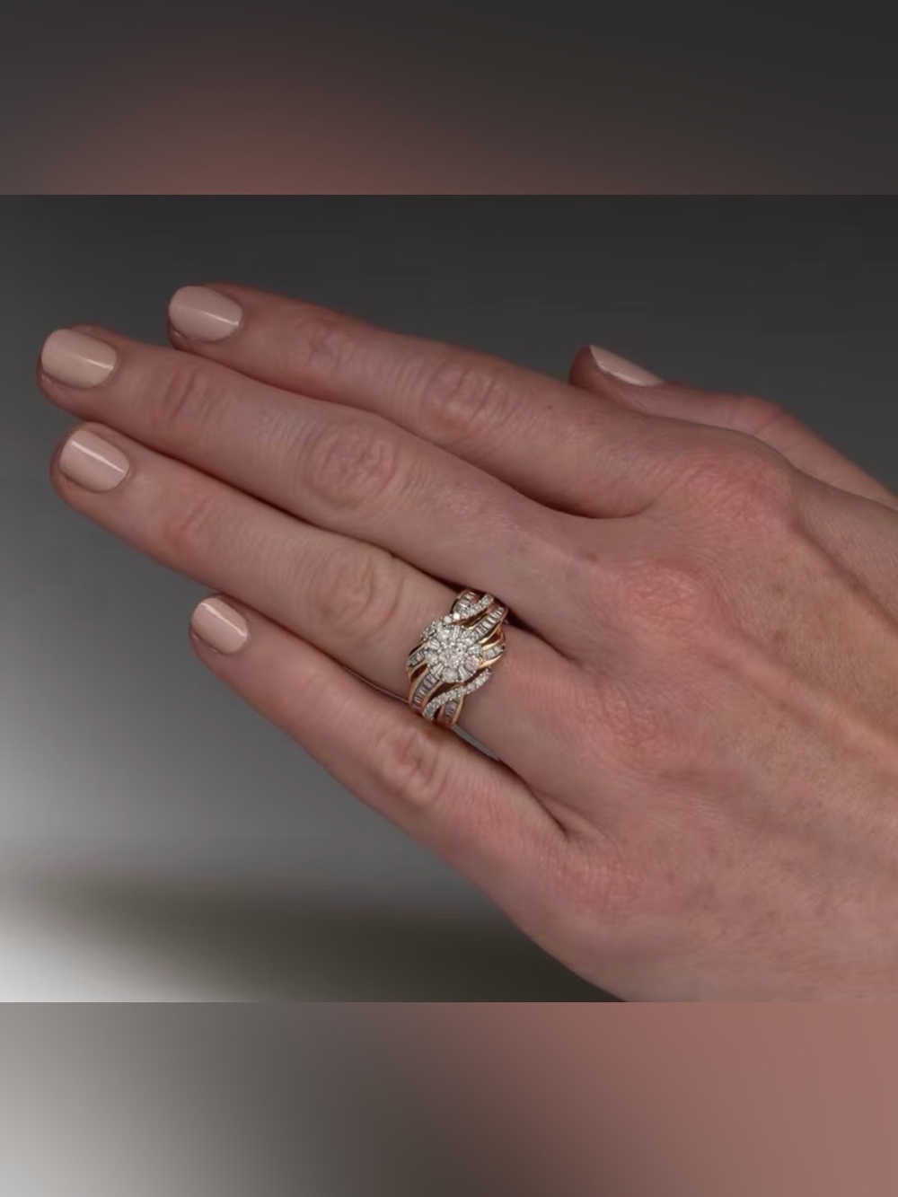 Elegant Two-Tone Diamond Cluster Ring - Rose and White Gold